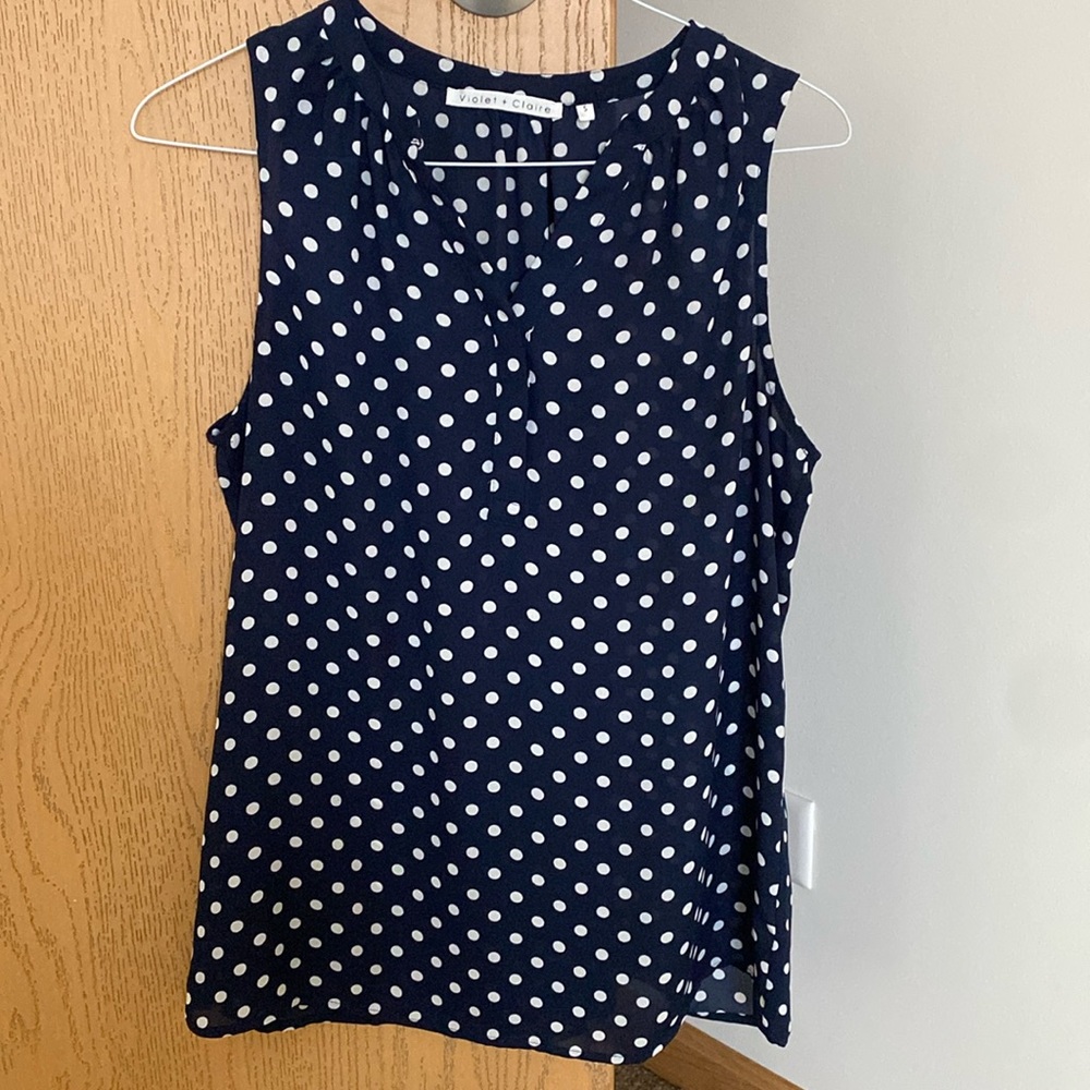Polka Dot V-neck Sleeveless Blouse